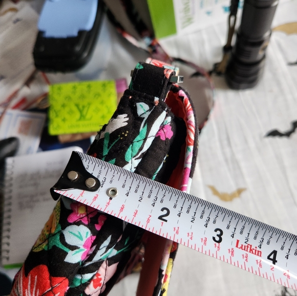 Vera Bradley Crossbody Purse - Picture 9 of 9